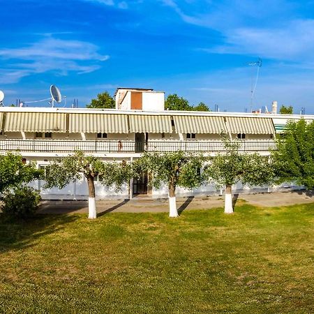 Michalos Apartments Paralía Skotínis Exterior foto